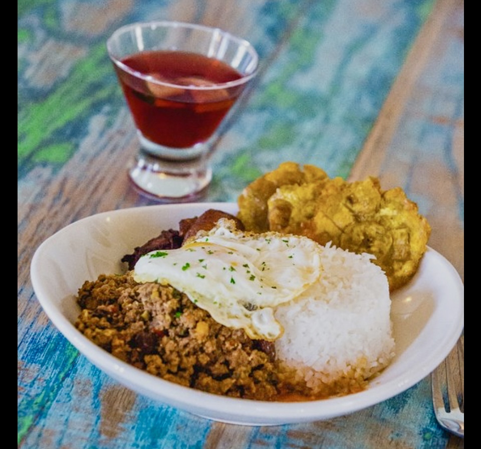 home-style ground beef & sweet plantains | picadillo y maduros